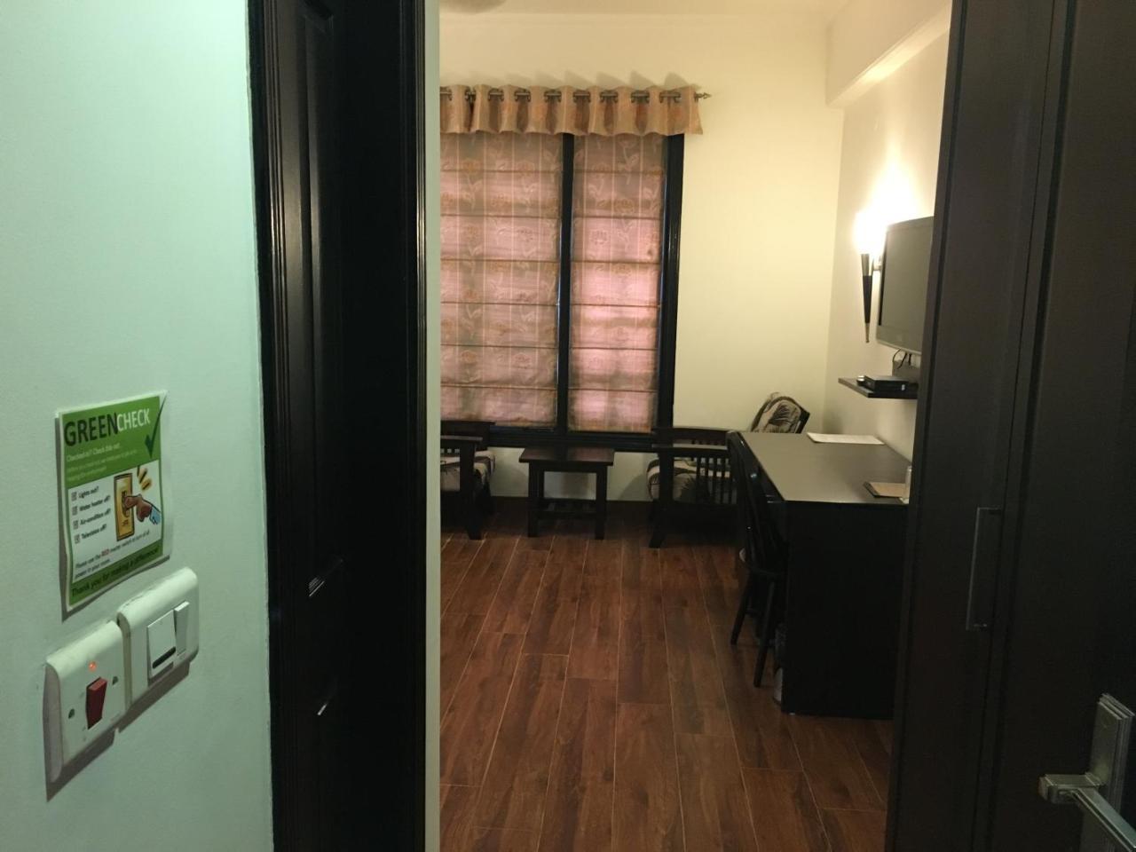 La Residence 구르가온 외부 사진